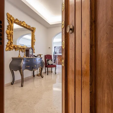 Ginevra Luxury New Classic Close Vatican * Rome