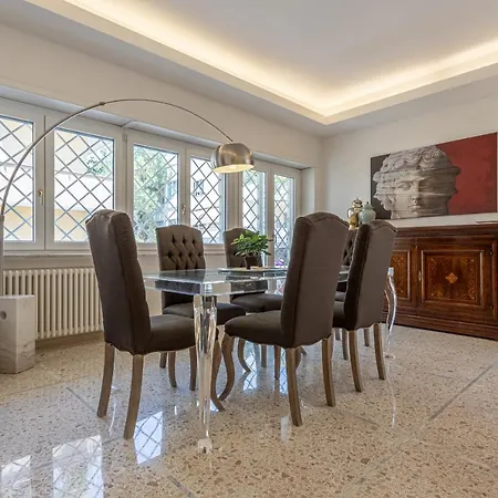 Ginevra Luxury New Classic Close Vatican